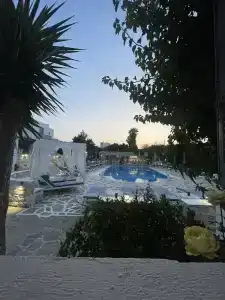 Zoumis Studios - 219