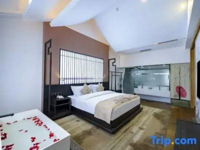 Liuheyunyan - 104