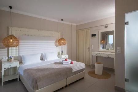 Notos Heights & Suites - 201