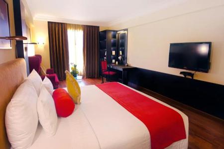 Sterlings Mac & Suites - 121