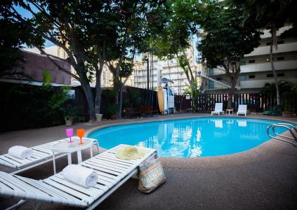 Castle Waikiki Grand - 12