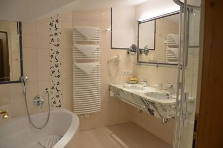 Alpenjuwel Jäger - 28