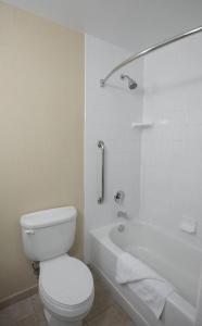 Hilton Garden Inn - 9