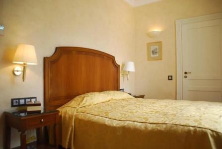 Siora Vittoria Boutique - 87