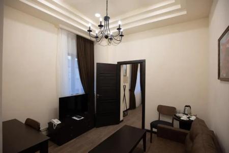 Boutique Living - 120