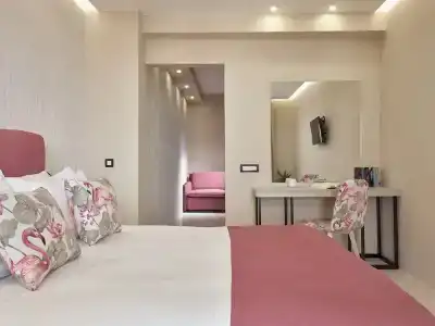 Koukounaria & Suites - 46