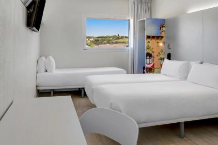 b&b Figueres - 32