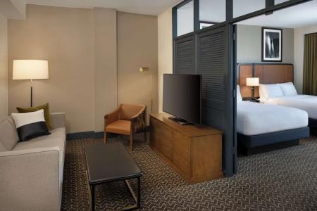 DoubleTree Suites by Hilton - 93