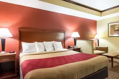 Econo Inn & Suites Sw - 3