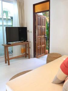 Changmoi House (Little Village) - 128