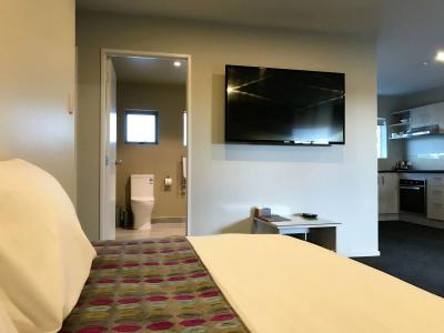 Ellerslie Palms - 2