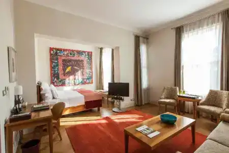 Tomtom Suites - 21