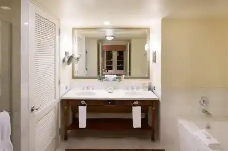 Hilton Lake Las Vegas Resort & Spa - 8