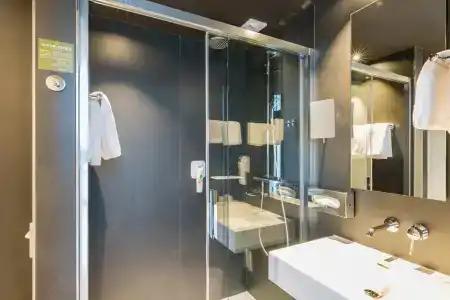 ibis Styles Basel City - 8