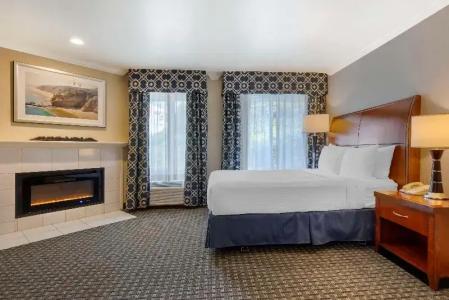 Best Western Plus Marina Shores - 62