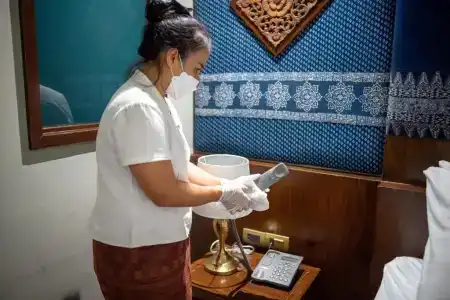 At Gate Thaphae - 25
