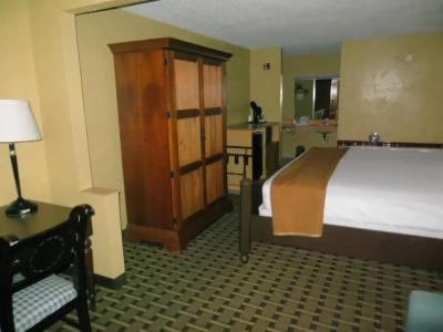 TraveSuites by Wyndham East Gate Orange - 40