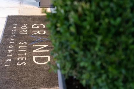 Grand Port Suites - 15