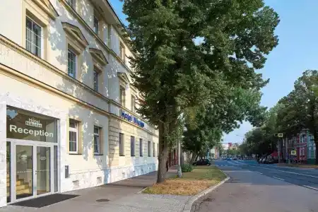 Nikolas - 41