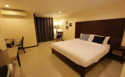 The Royal Bee Aparthotel - 5