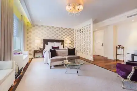 The Ritz-Carlton, - 105
