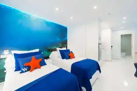 Wavia - Adults only - 2