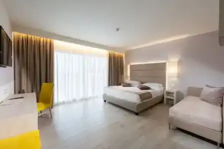 Aqa Palace - 50