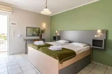 Zante Plaza & - 41