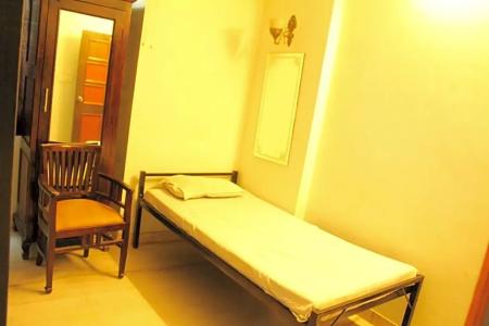 Chit Chat Palace - 13