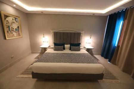 Suites Hôtel Les Charmilles & Spa - 55