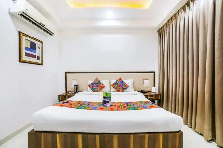 FabSapphire Inn - 26