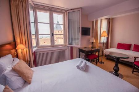 Best Western Plus Le Donjon - Cœur de La Cité Médiévale - 89