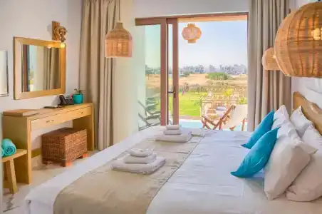 Alia Luxury Suites - 54