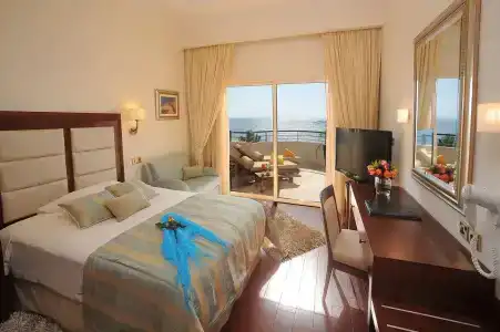 Alexander The Great Beach - 202