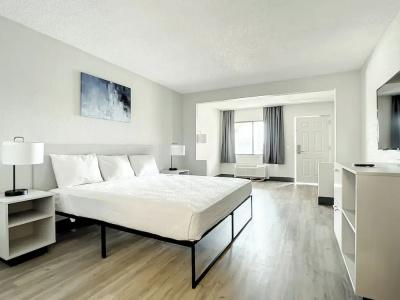 TraveSuites by Wyndham East Gate Orange - 61