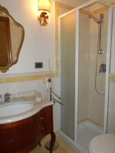 Petit Chateau - 25