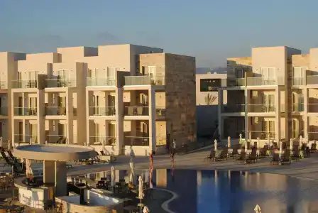 Amphora & Suites - 0