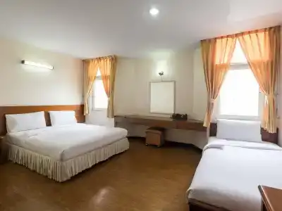 Muangphol Mansion - 2