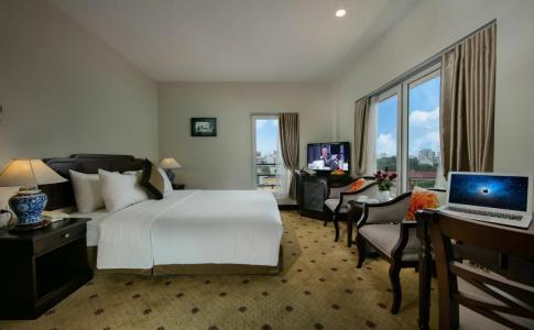 Zephyr Suites Boutique - 1