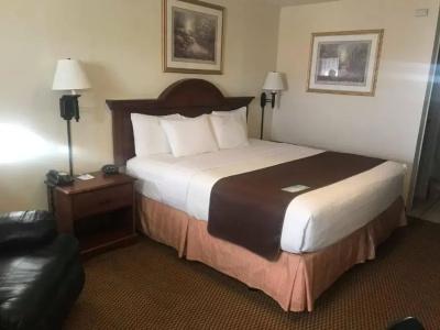 Days Inn by Wyndham - 7