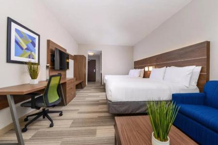 Holiday Inn Express & Suites - St. Petersburg - Madeira Beach, an IHG - 72