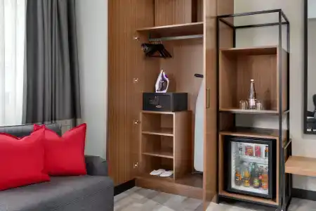 Ramada by Wyndham Budapest City Center - 4