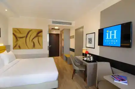 iHs Milano Lorenteggio - 14