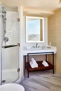 Renaissance Dallas - 72