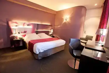 Hostellerie Du Chapeau Rouge - 74