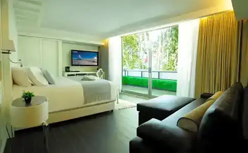 1828 Smart Boutique - 118