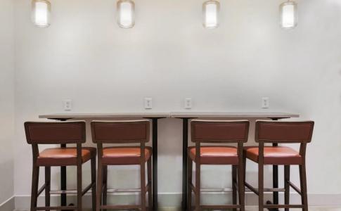 Holiday Inn Express & Suites - Nearest Universal Orlando, an IHG - 18