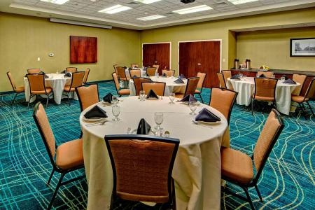 SpringHill Suites Old Dominion University - 23