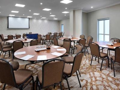 The Novotel Centre - 17