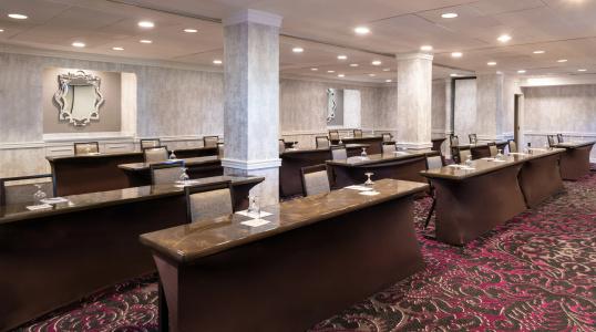 The Churchill Near Embassy Row - 14
